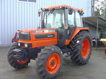 tłoki i pierścienie silnika Kubota M7580
